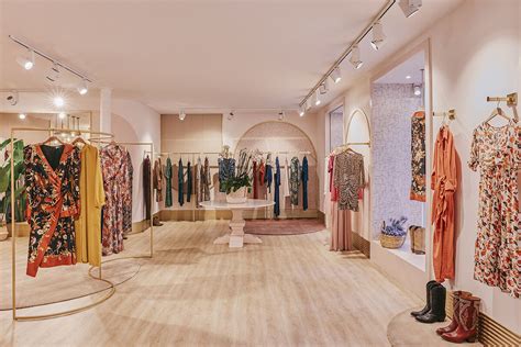 boutiques de ropa de lujo.